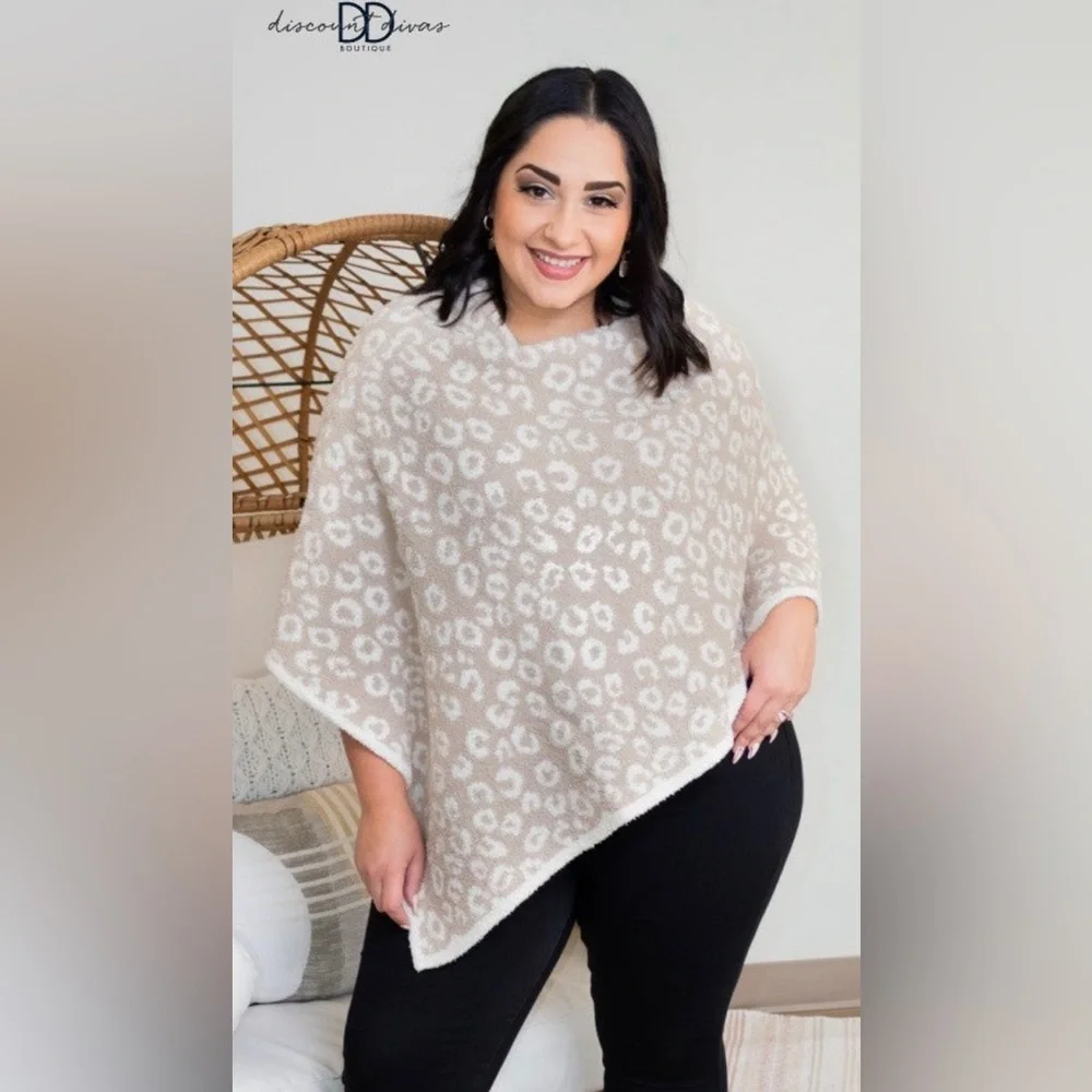 Poncho - Picture 2 of 6